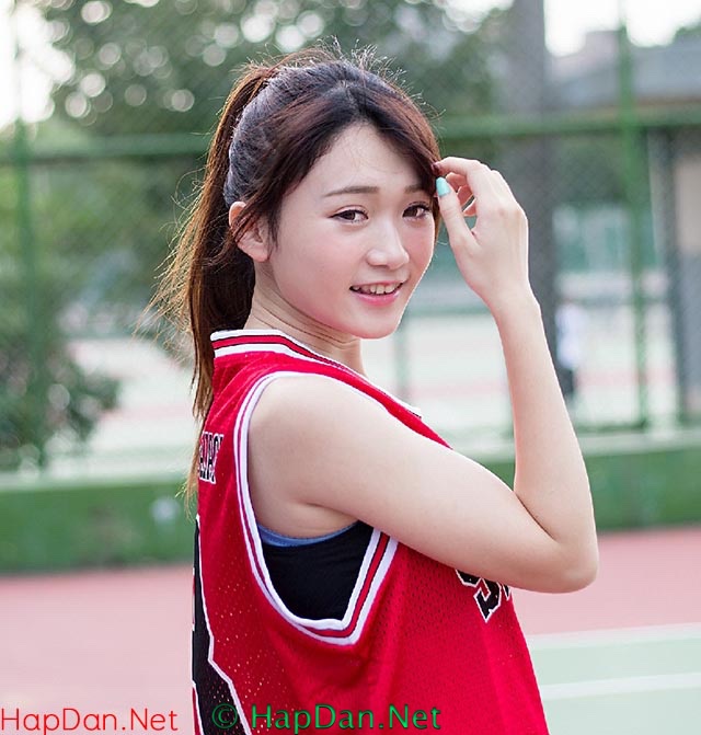 Hot Girl Trung Quốc mặc đồ chơi bóng rổ 